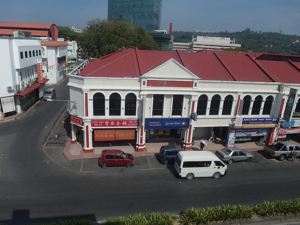 Silverwood Inn Miri Exteriér fotografie